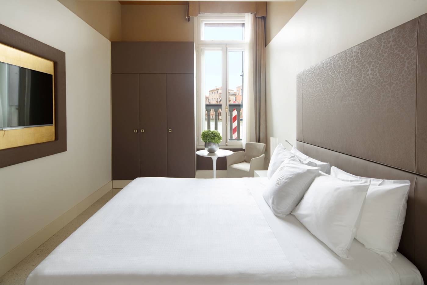 Palazzo-Barocci-Room-27