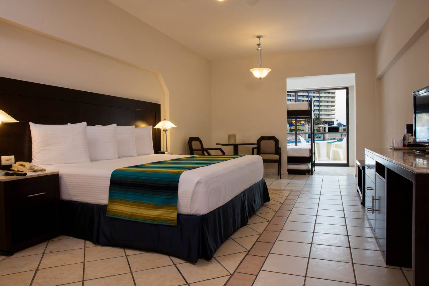 Crown-Paradise-Club-Cancun-Room-32