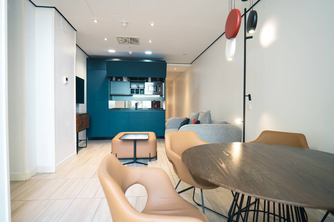 Smartrental-Collection-Gran-Via-Centric-II-Room-15