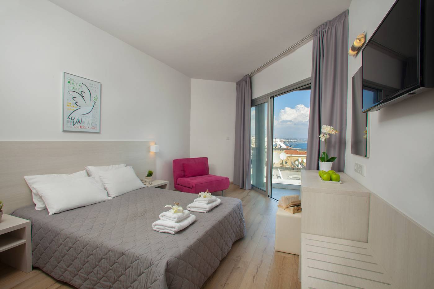 Harmony-Bay-Room-9