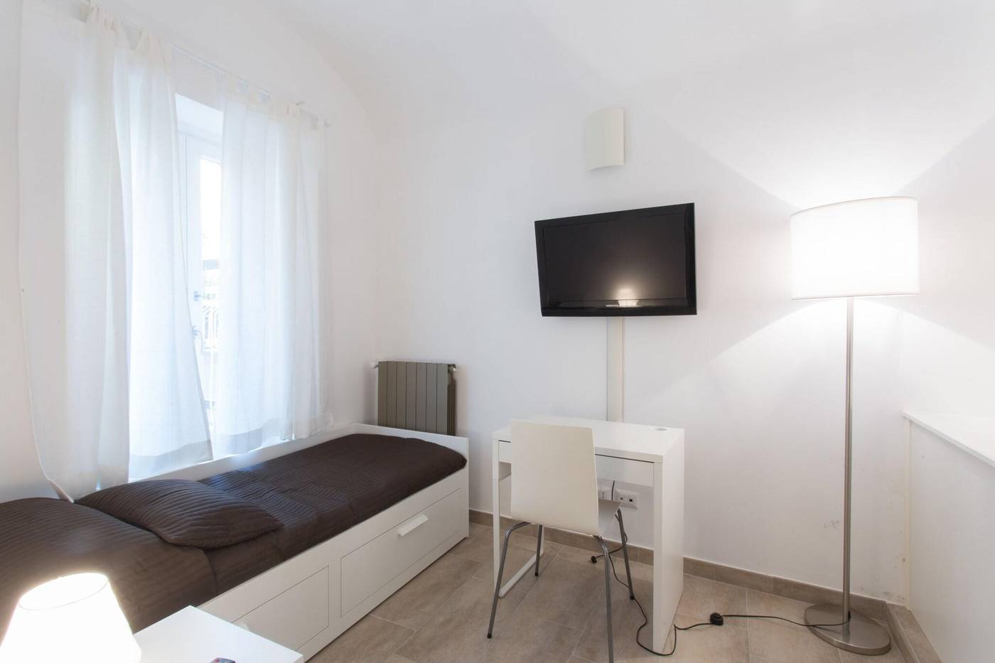 Domenichino-Luxury-Home-Room-28