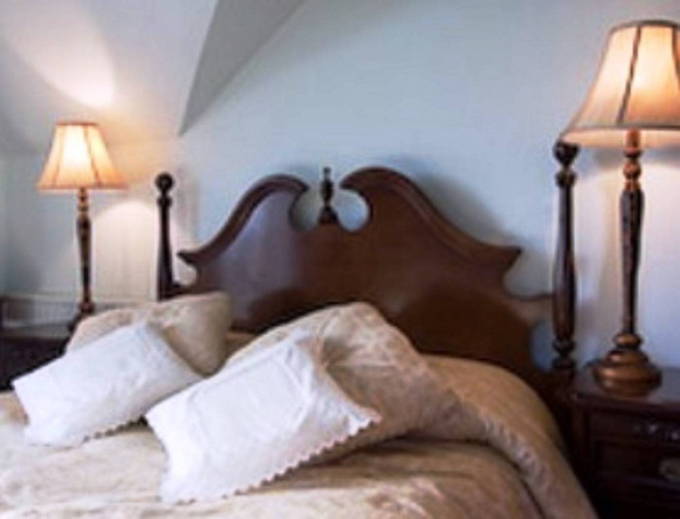 Tara Farm-Ireland-Kenmare-Room-7