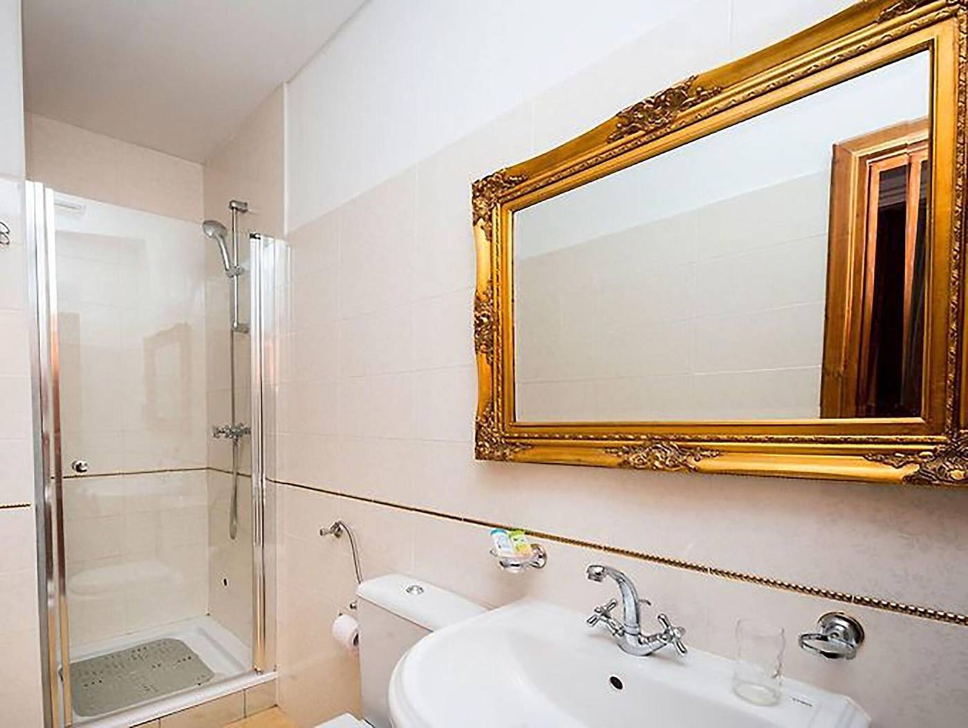 Hamlet-Bed---Breakfast-Room-26