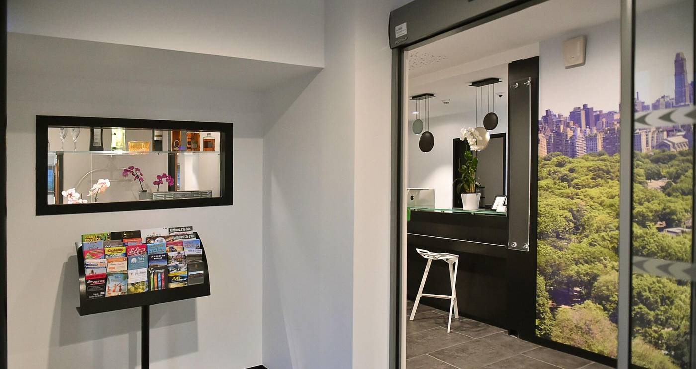 Hotel Central Park-France-LA ROCHELLE-Lobby-5