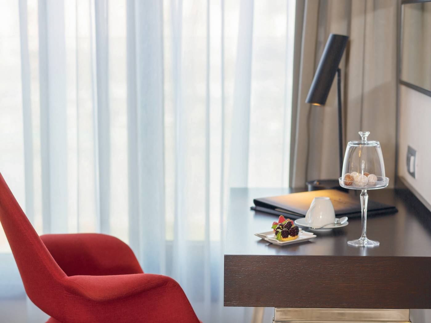 Movenpick-Hotel-Istanbul-Golden-Horn-Room-49