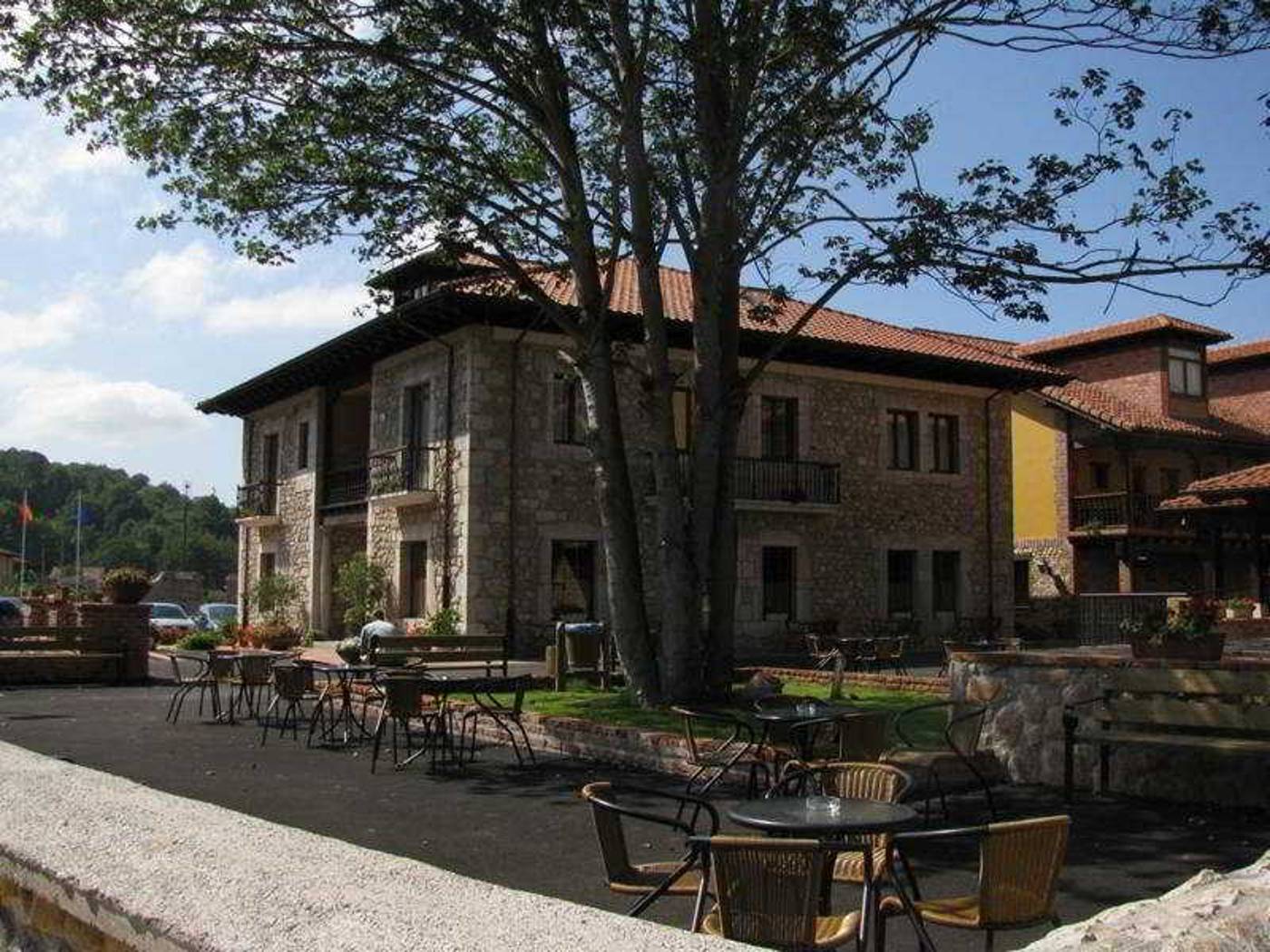 Maria Manuela-Spain-Benia De Onis-General view-9