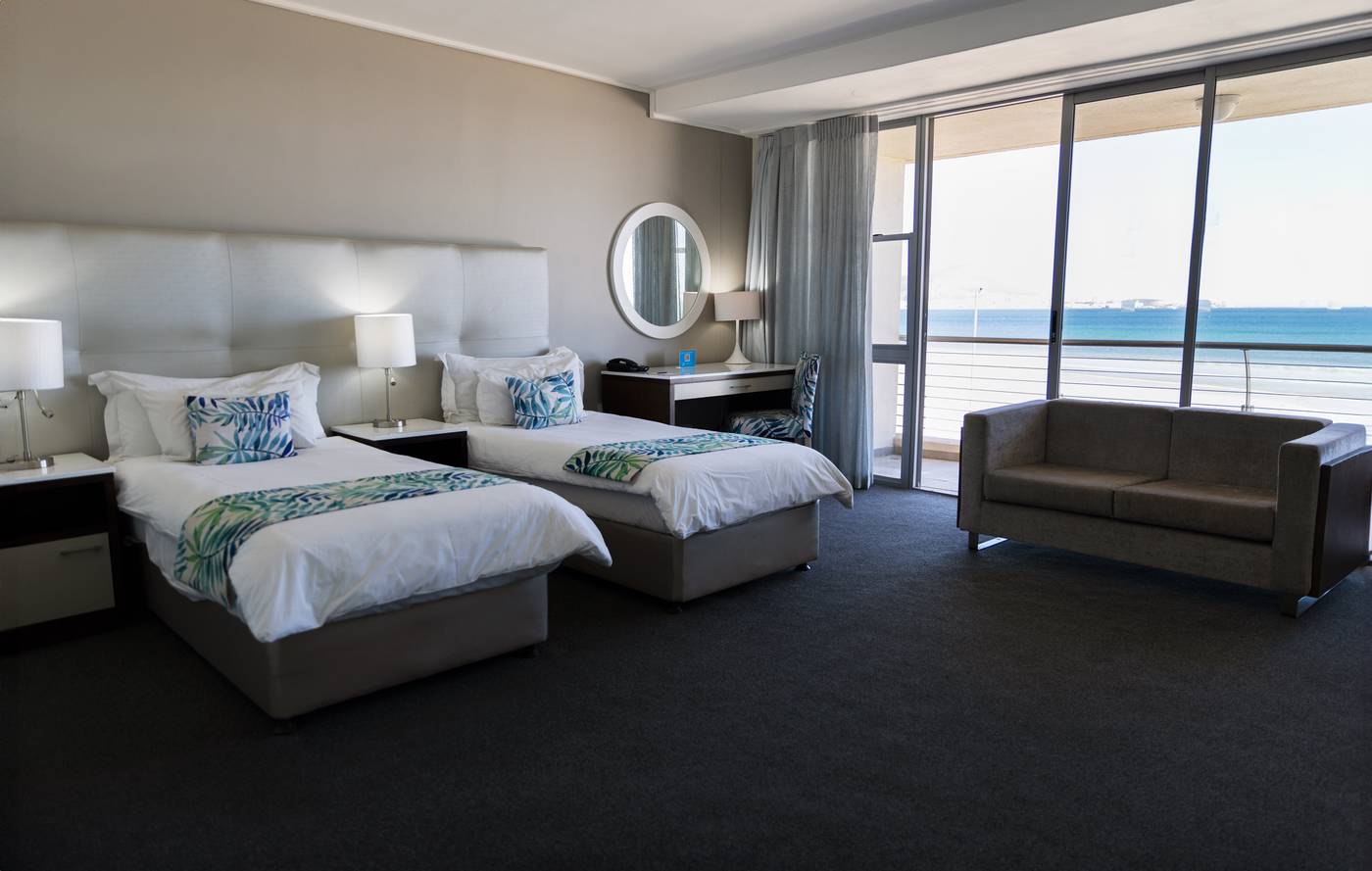 Lagoon-Beach-Room-24