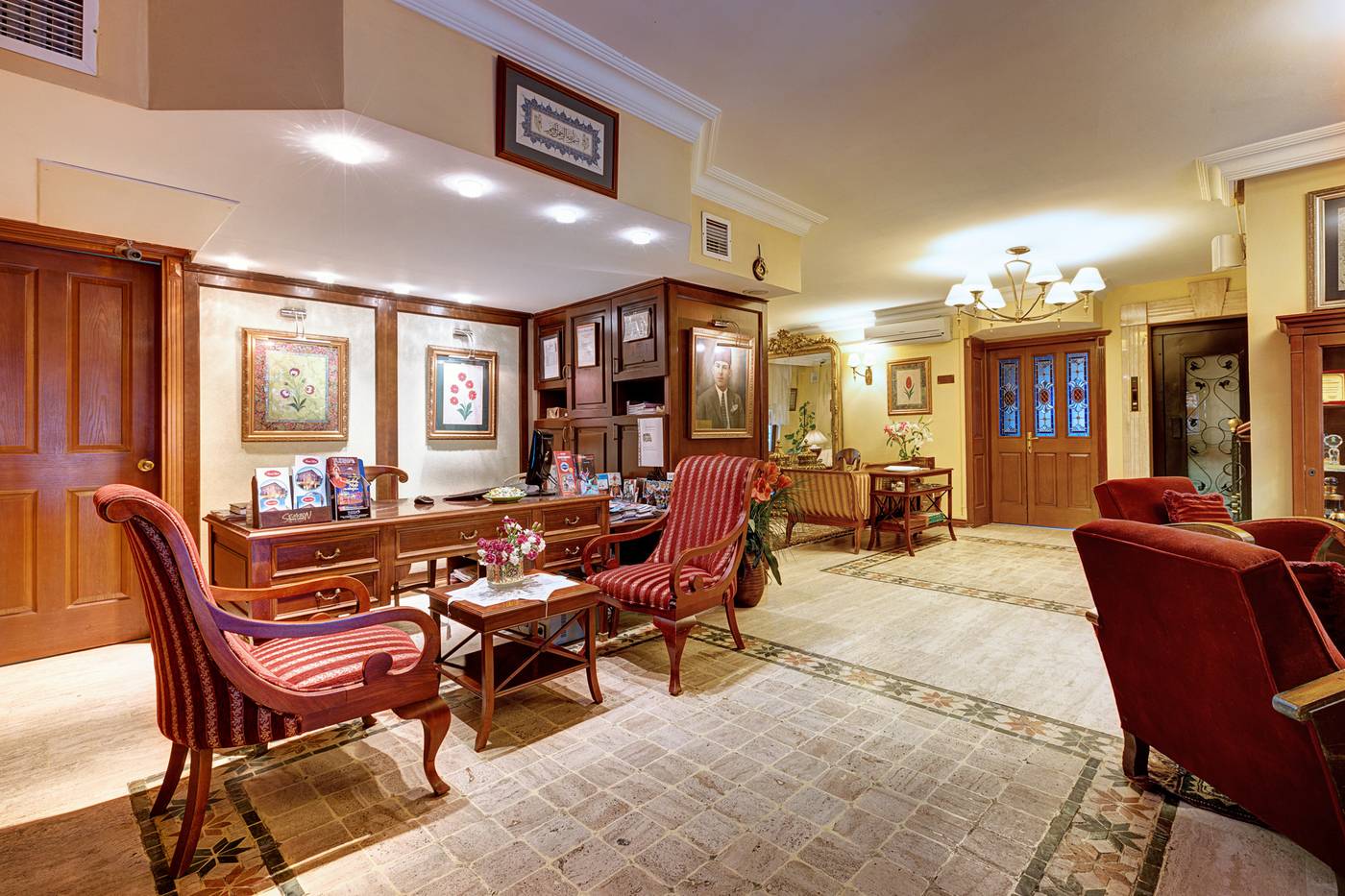 Arena-Hotel-Lobby-13