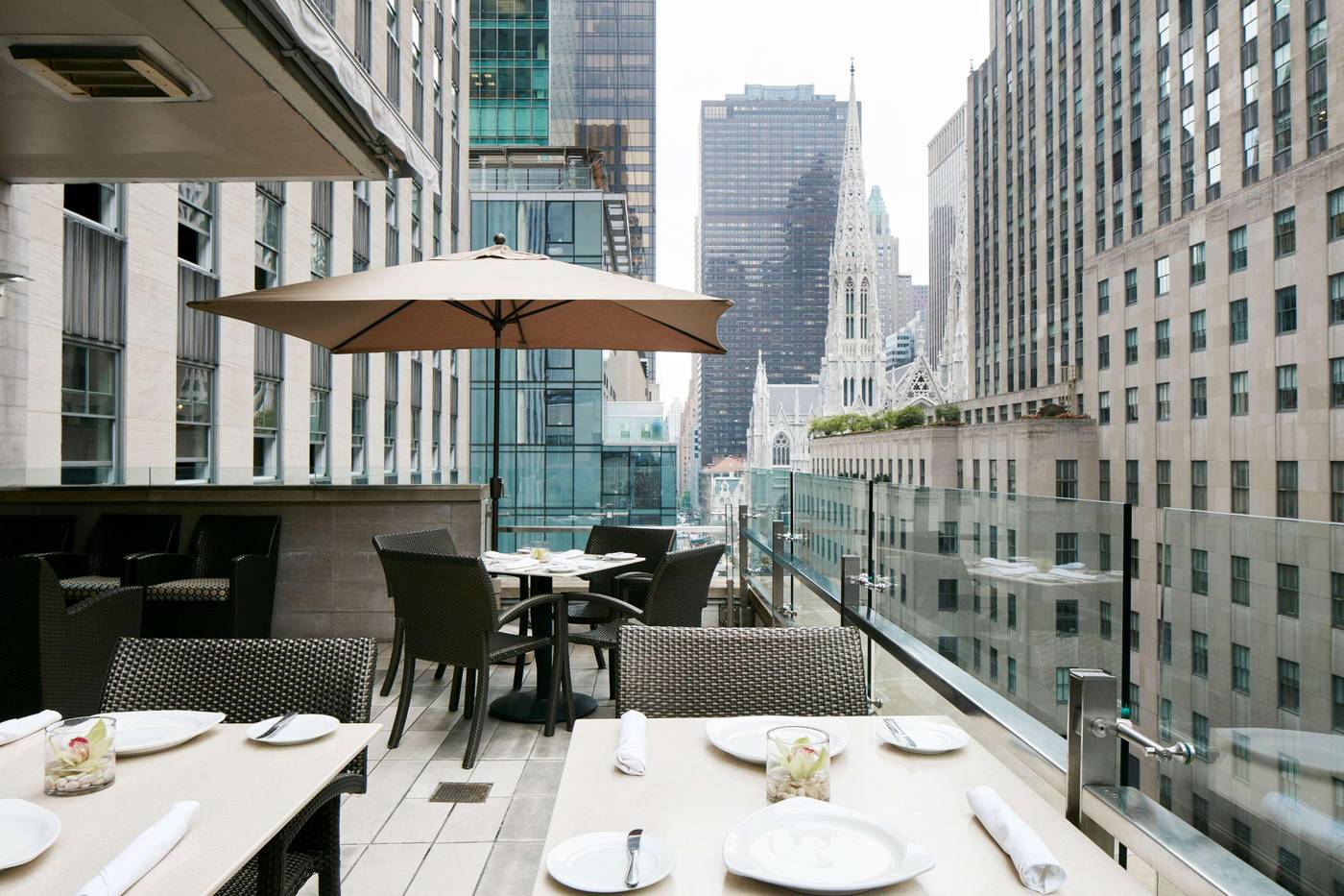 DoubleTree-by-Hilton-New-York-Midtown-Fifth-Avenue-Restaurant-28
