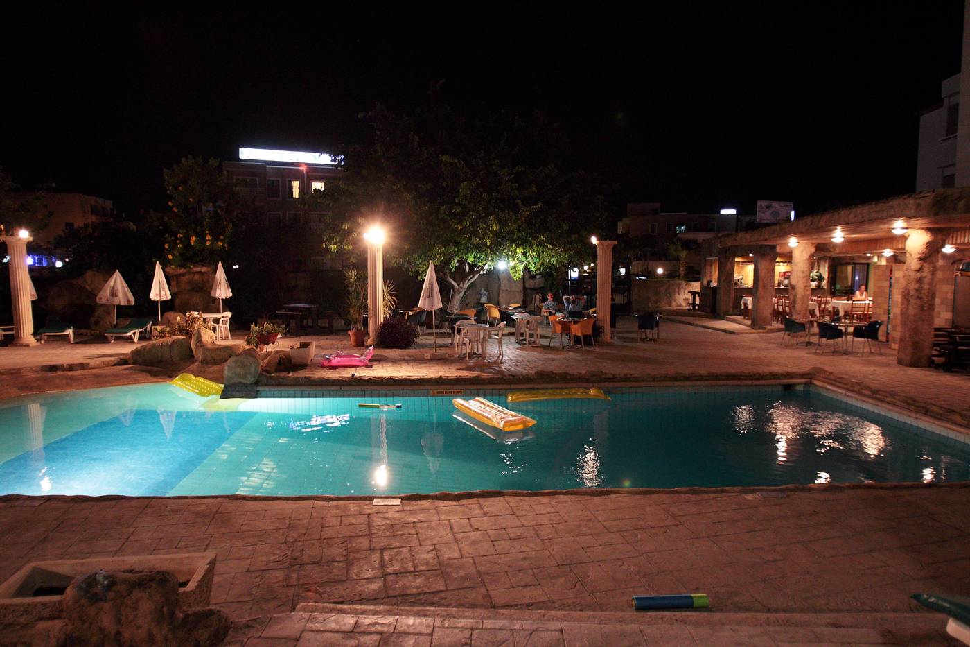 Kings-Pool-21