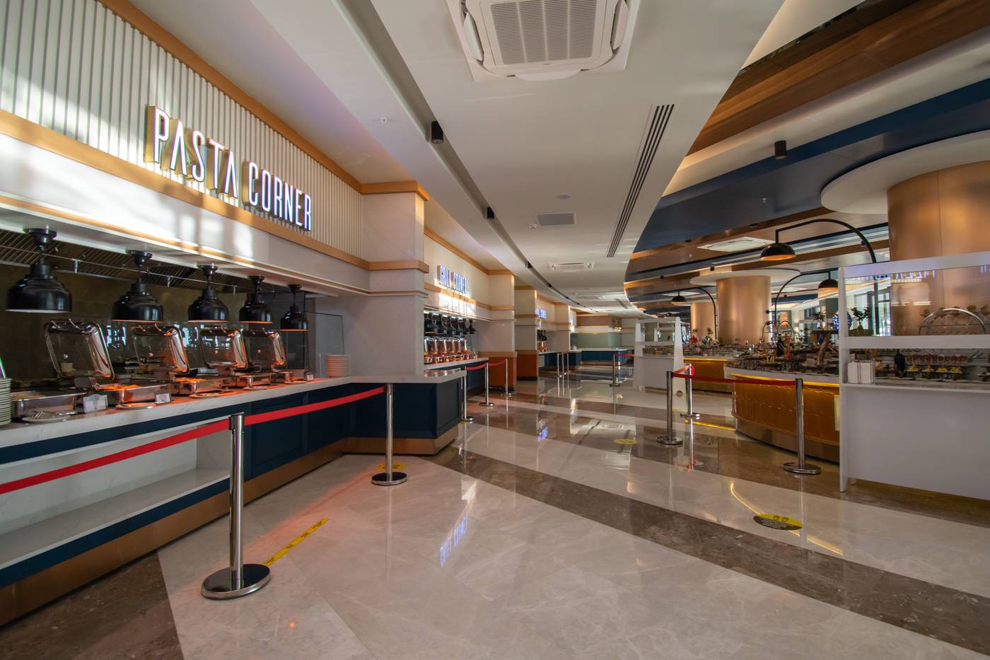 Armas-Bella-Luna-Restaurant-41