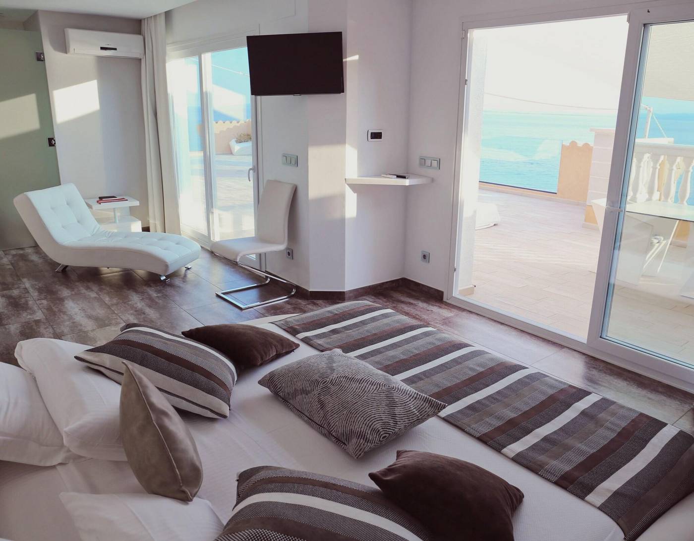 Vistabella-Room-20