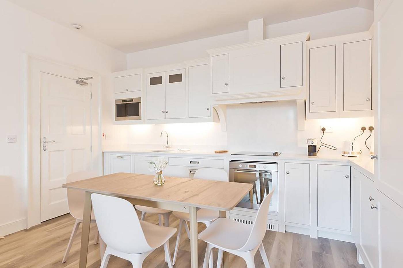 Henrietta-Suites-City-Centre-Room-45