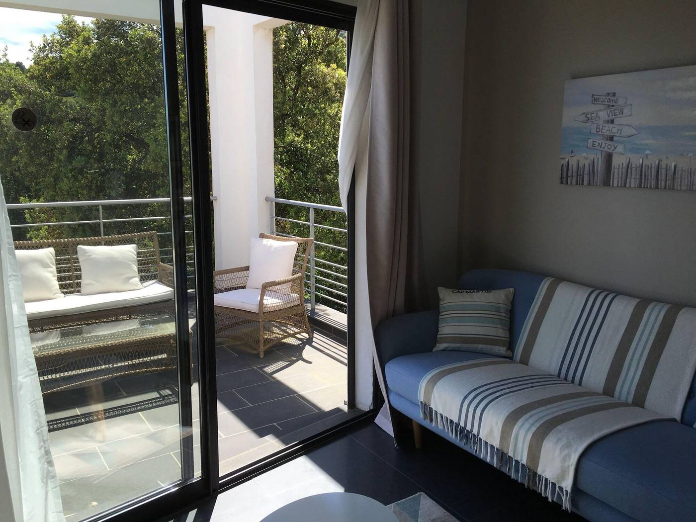 La-Villa-Louancelie-Room-43