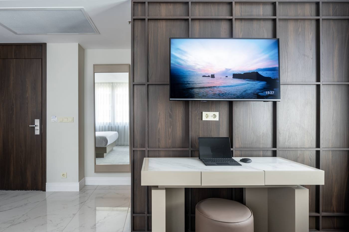 Noble-Pangalti-Room-26