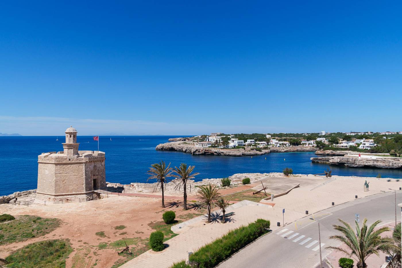 Caprice-Skyline-Aparthotel-General-view-54