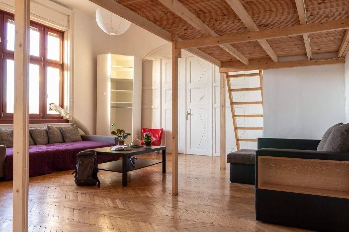 Baroque-Hostel-Budapest-Room-4