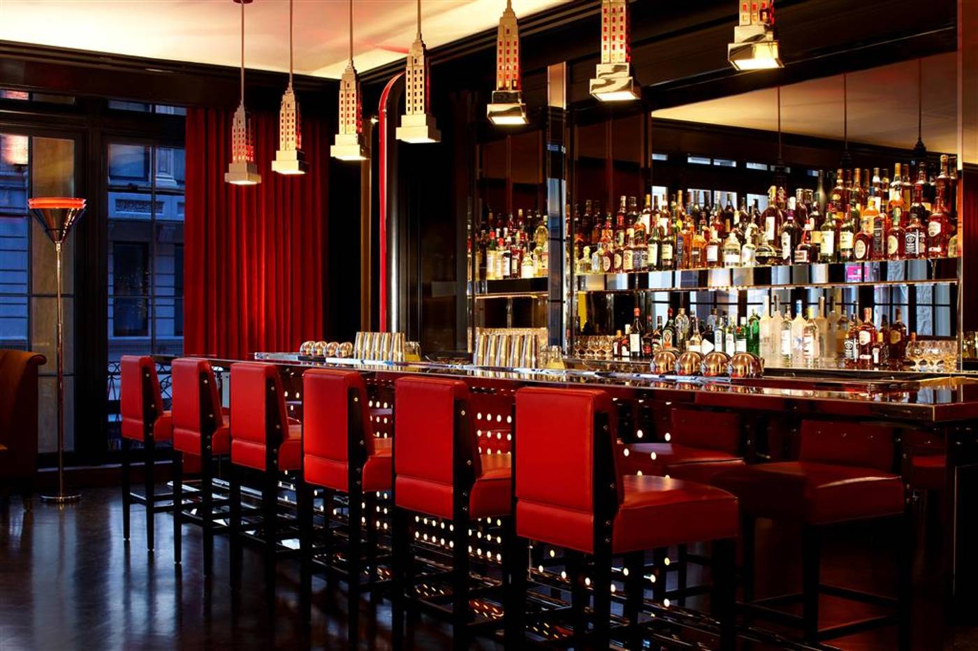 The-Chatwal-in-the-unbound-Collection-Bar-9