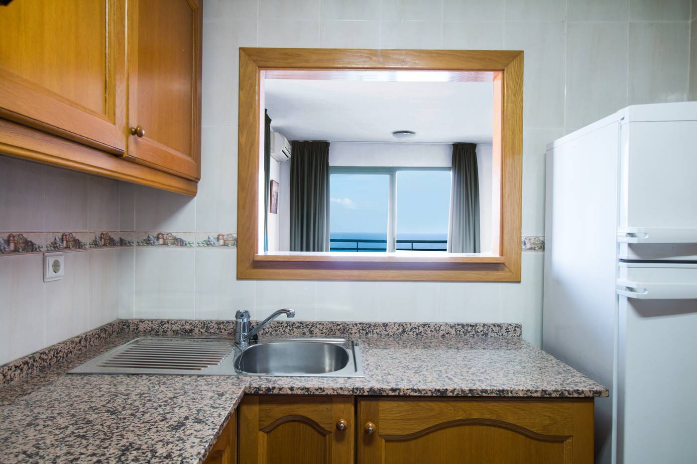 Magic-Atrium-Beach-Room-19