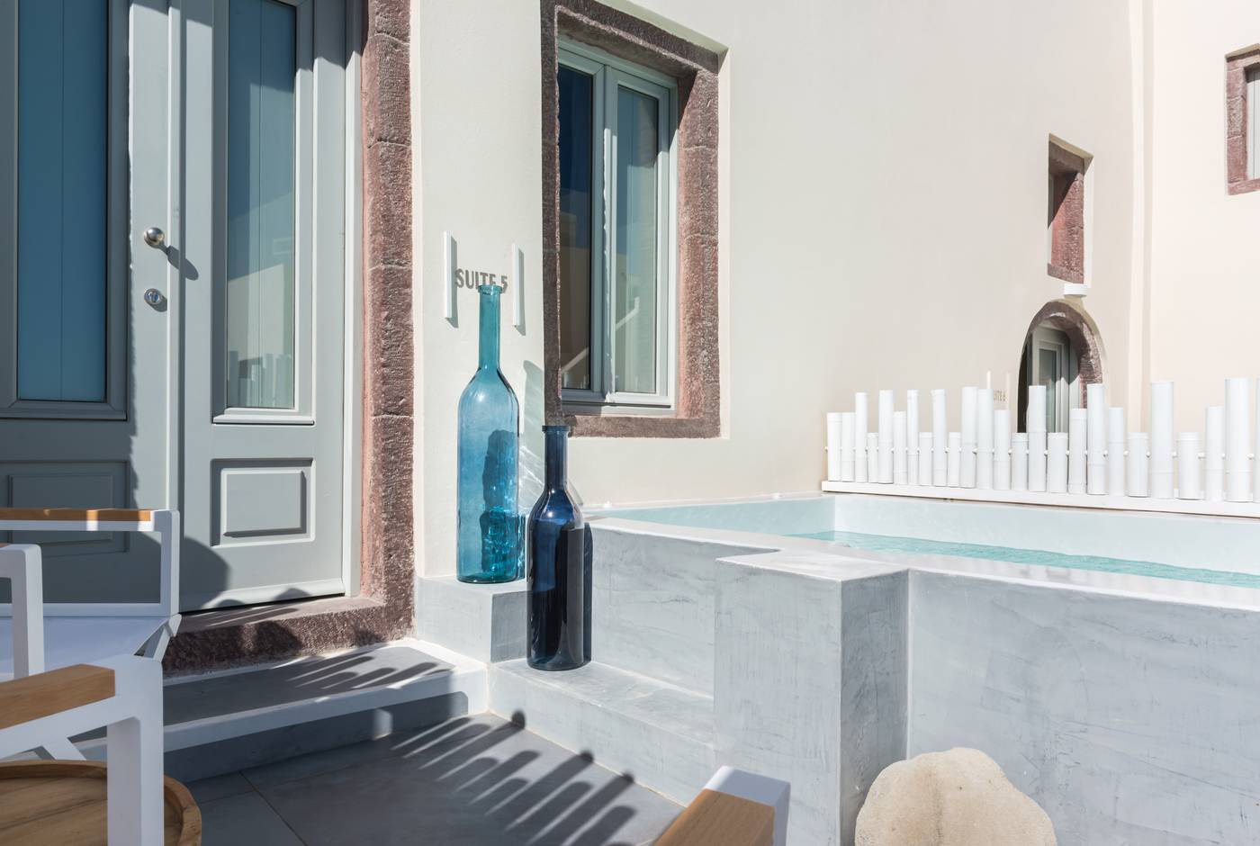 Mythical-Blue-Luxury-Suites-Room-3