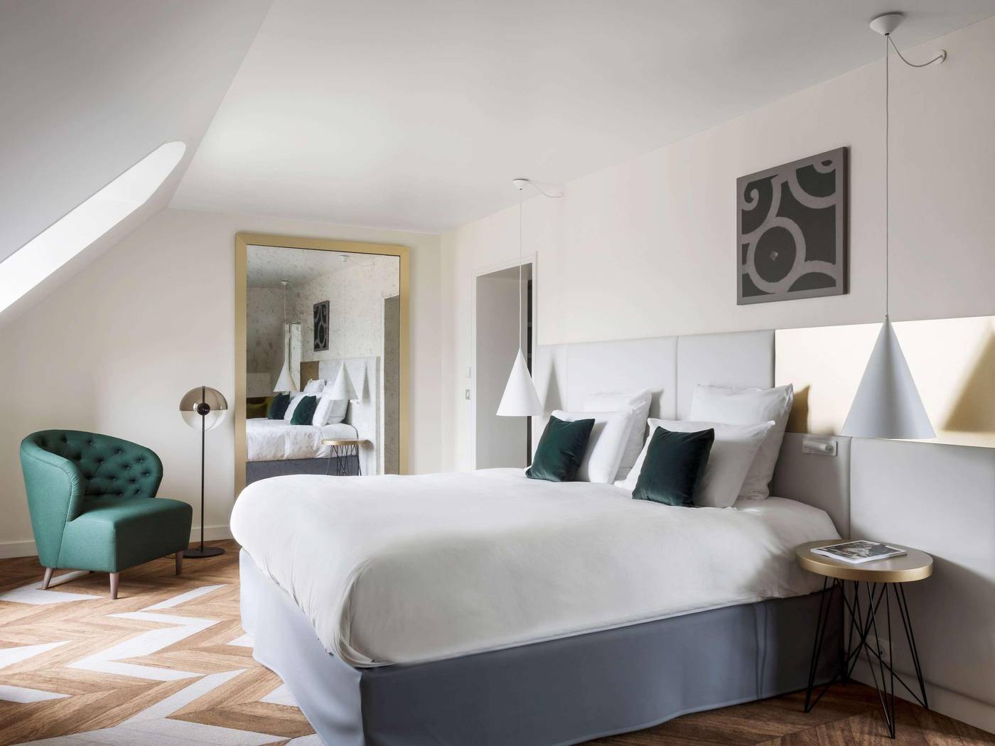 Le-Louis-Versailles-Chateau-Room-36