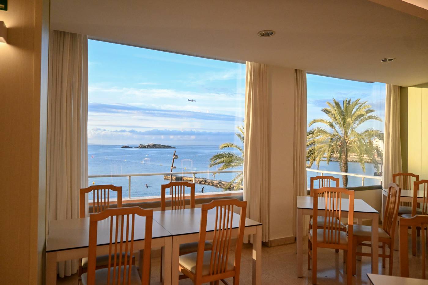 Ibiza-Playa-Restaurant-26