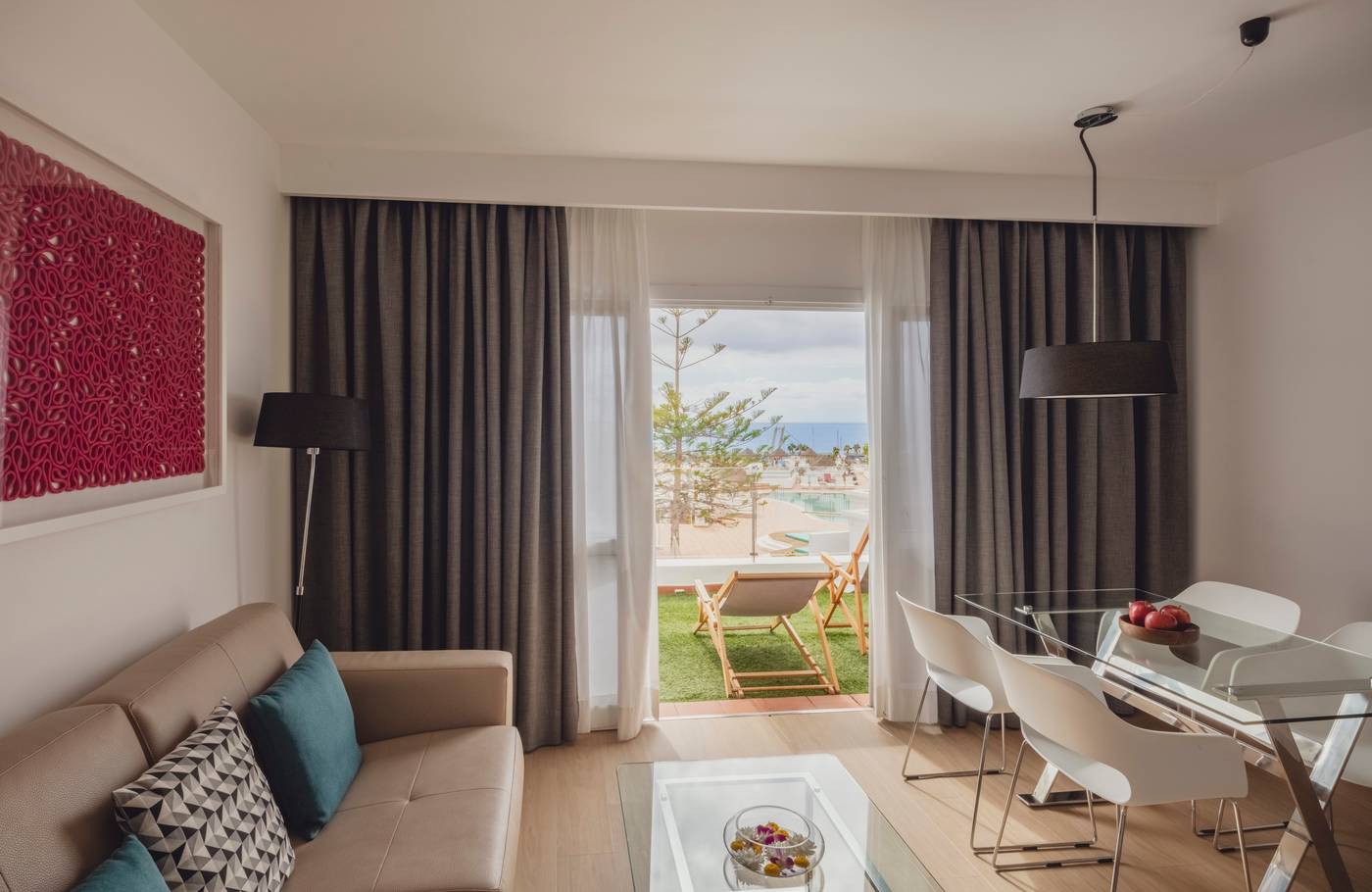 Flamingo-Beach-Mate-Room-24