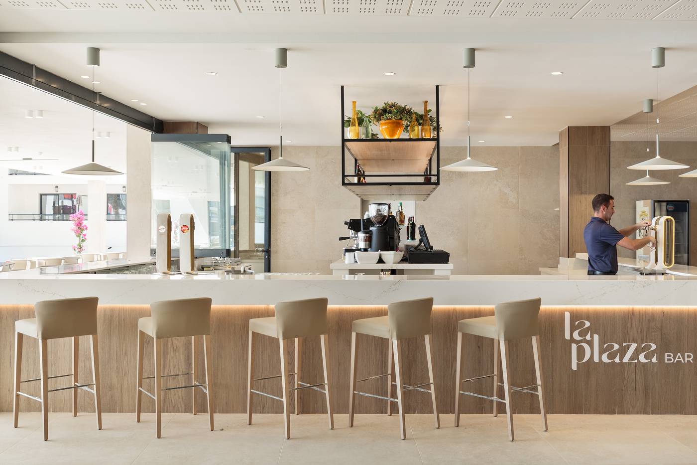 Best-Oasis-Tropical-Bar-62