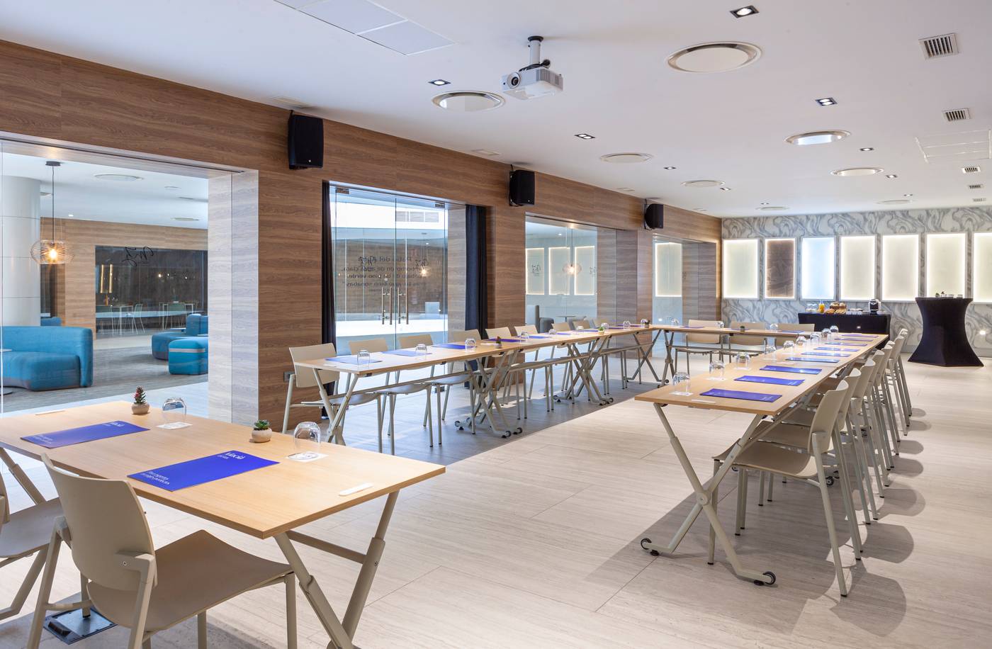 Macia Sevilla Kubb - Spain - SEVILLA - Conferences - 8