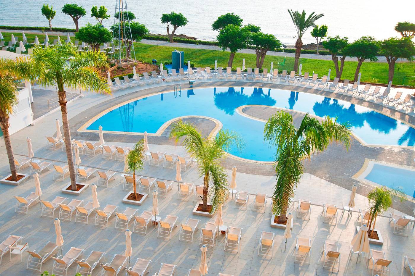Hotel-Pernera-Beach-Pool-1