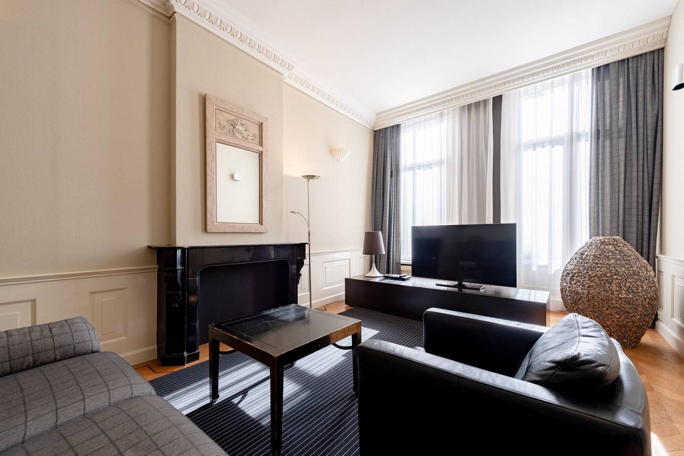 Catalonia-Vondel-Amsterdam-Room-58