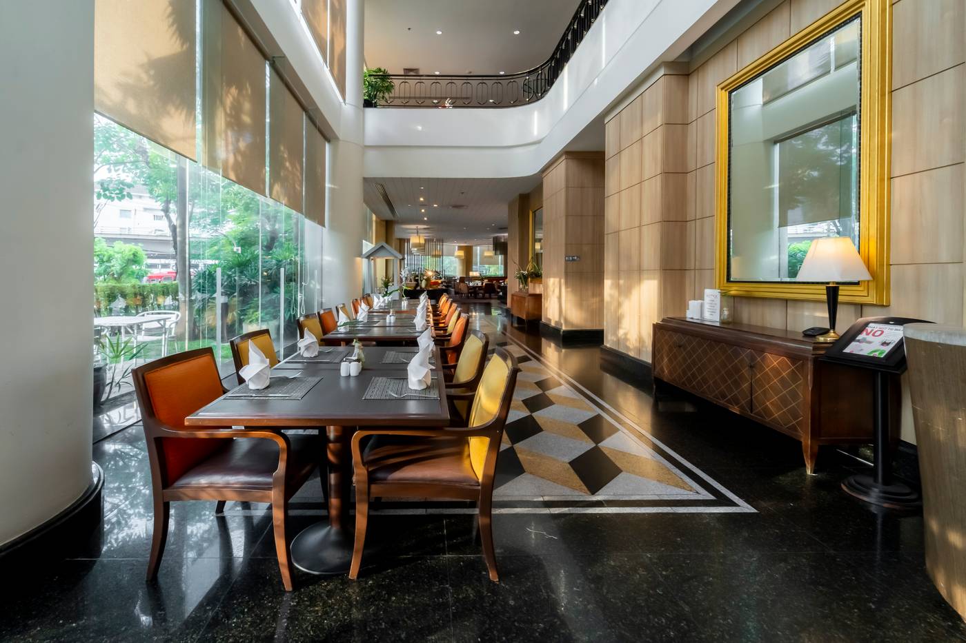 Century-Park-Restaurant-14