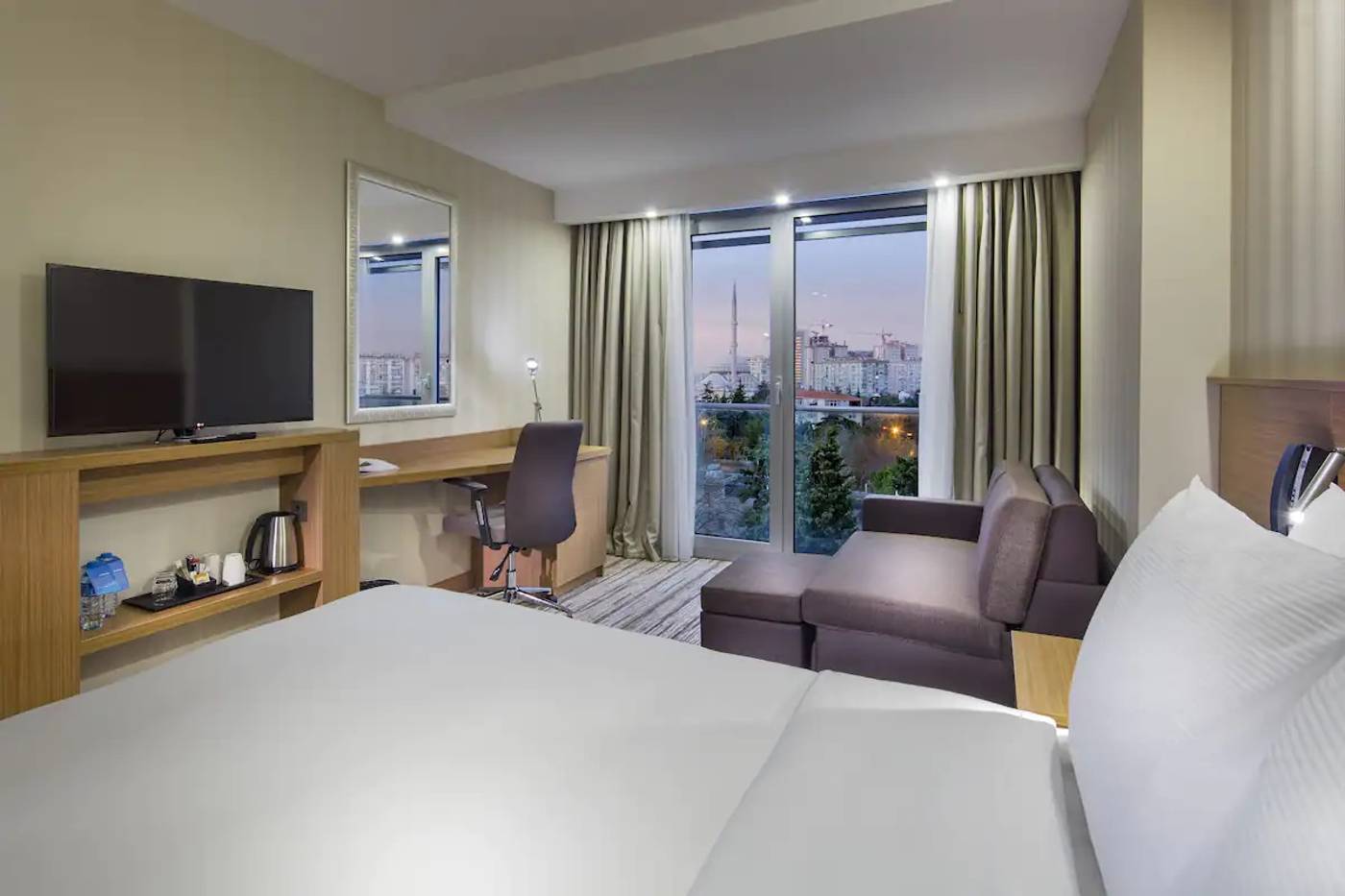 Hampton By Hilton Istanbul Atakoy-Turkey-Istanbul-Room-7