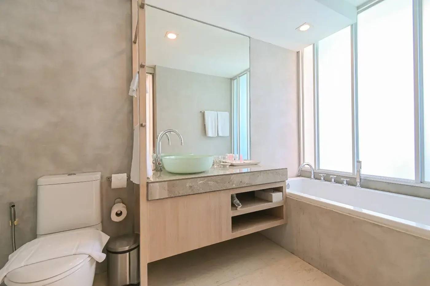 Ramada-by-Wyndham-Phuket-Southsea-Room-49