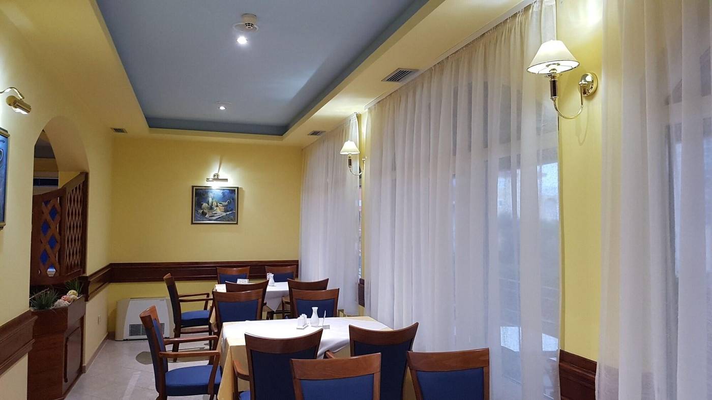 Adria-Restaurant-28