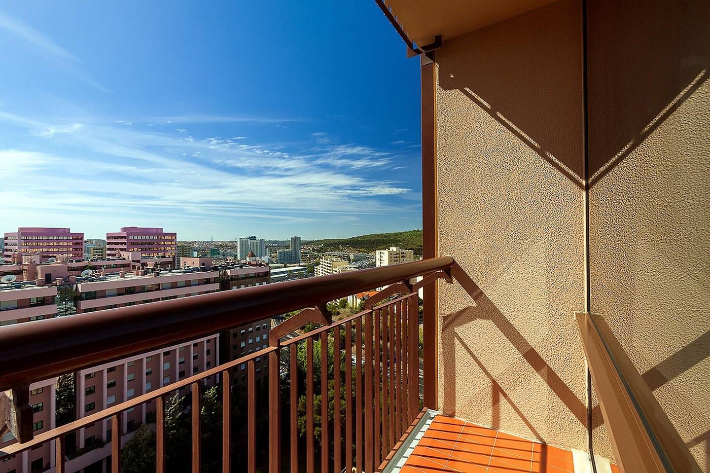 Marriott-Hotel-Lisbon-Room-1