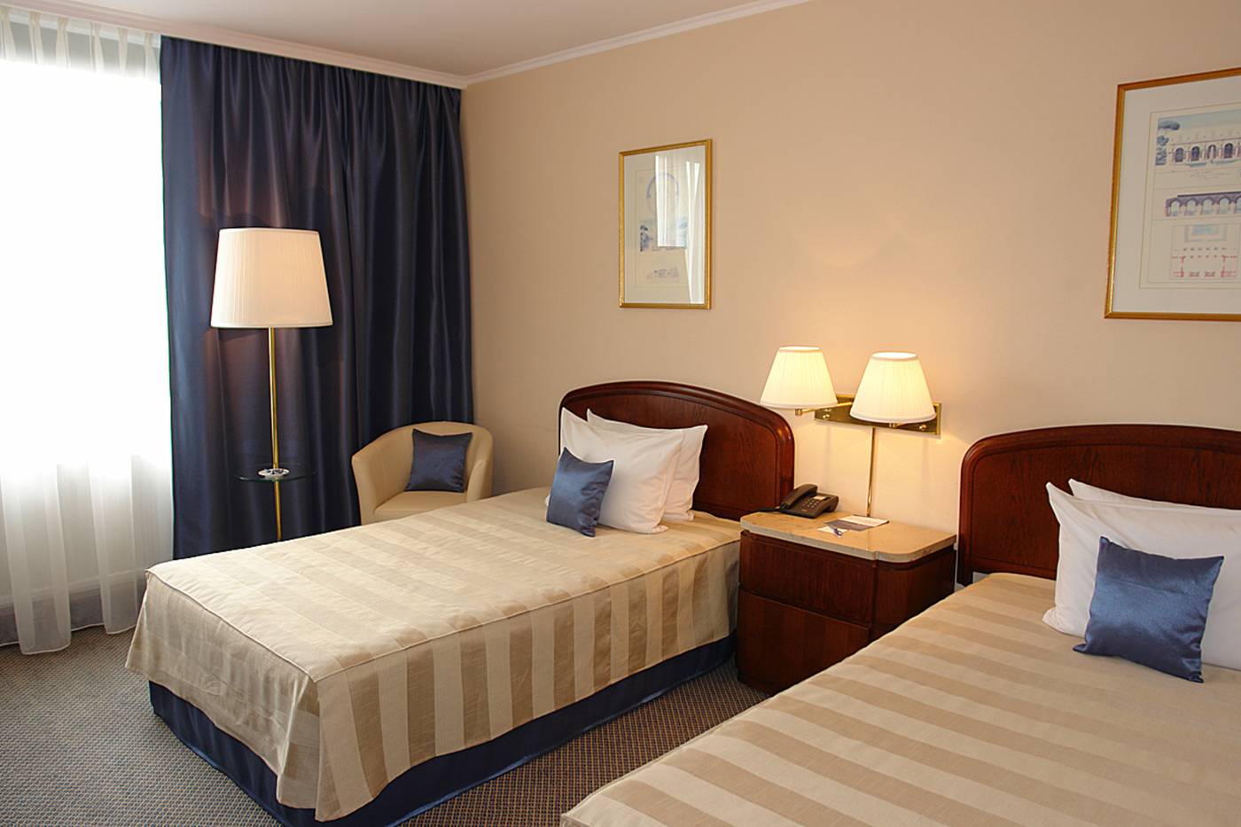 Booking-Hotel-Crown-Piast---Spa-Room-15