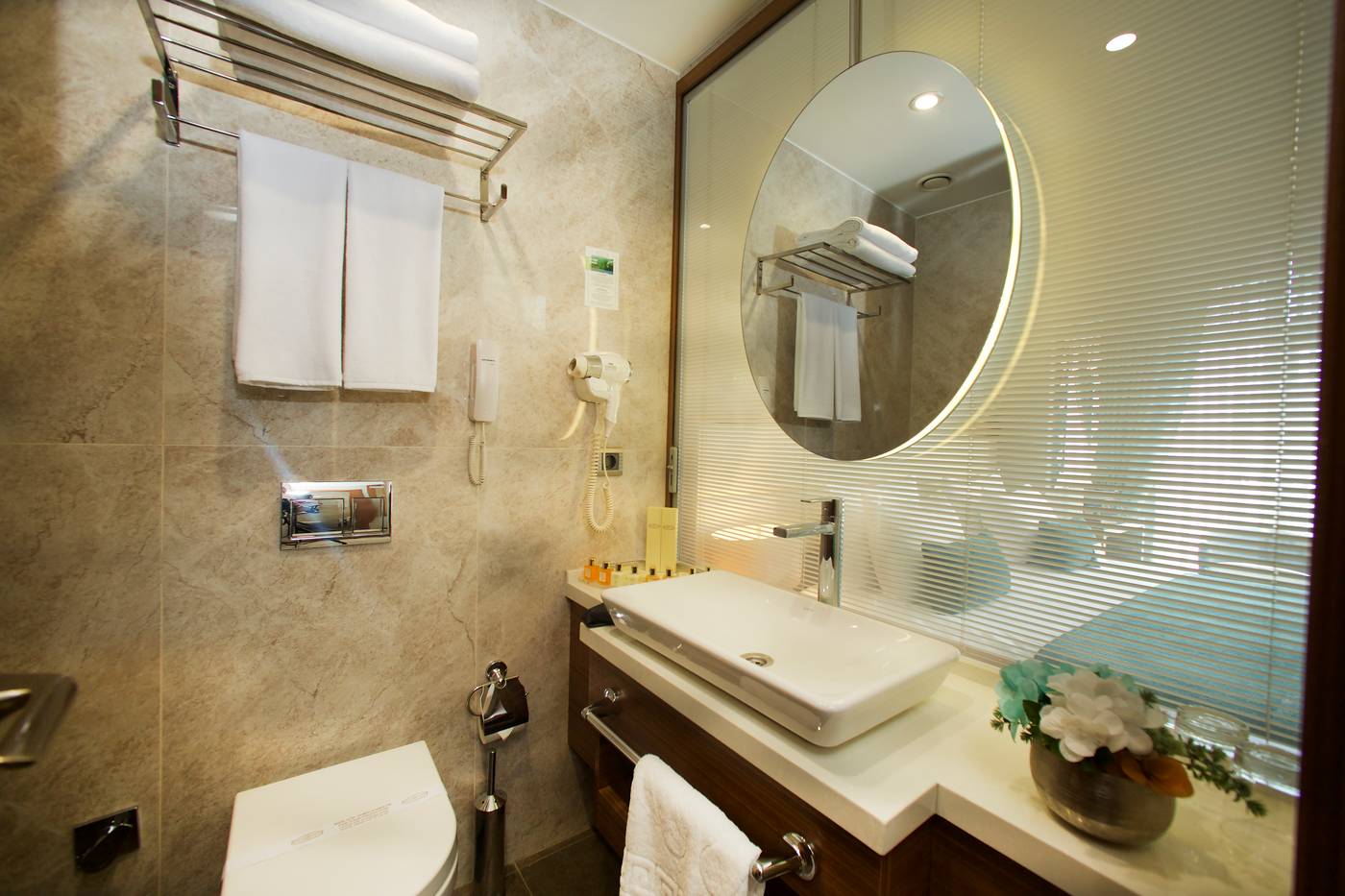 Momento-Hotel-Golden-Horn-Room-31