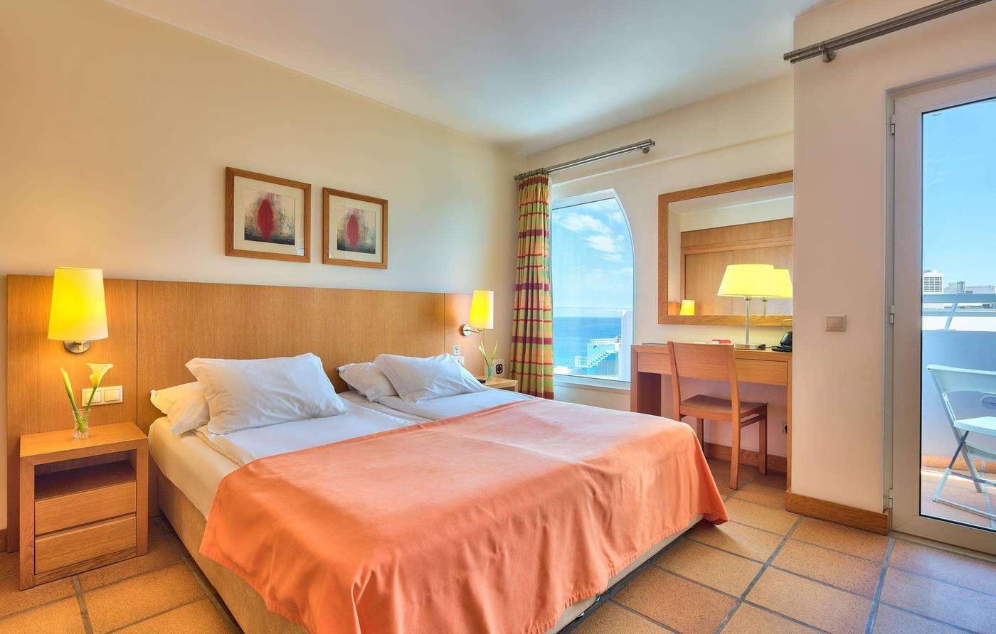 The-Views-Monumental-Room-19