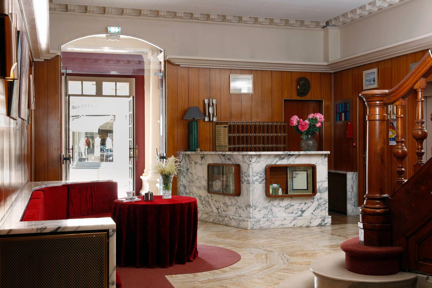 Grand Hotel De L'Univers-France-AMIENS-Lobby-4
