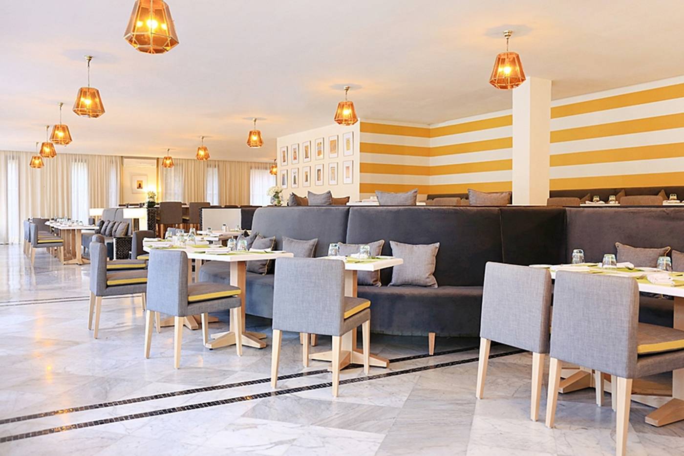 Kenzi-Rose-Garden-Restaurant-44