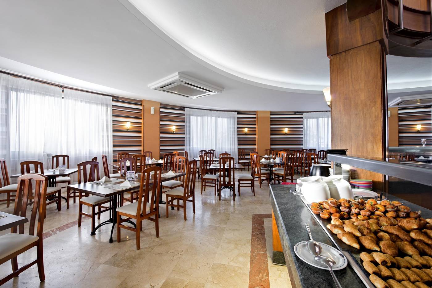 Elba-Lucia-Sport---Suite-Hotel-Restaurant-32