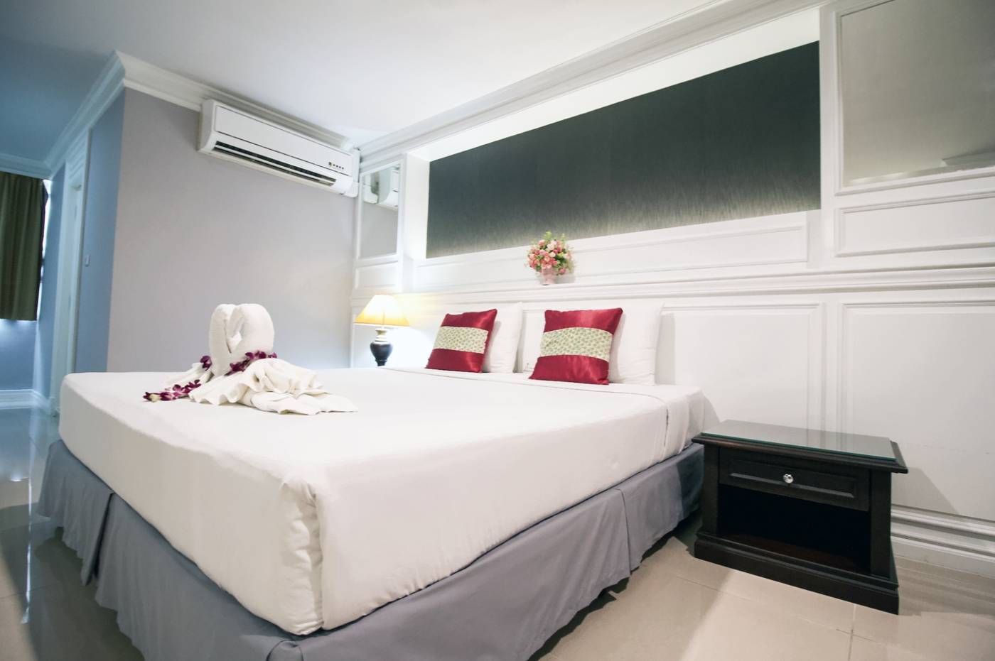 Convenient-Park-Bangkok-Sukhumvit-Room-18