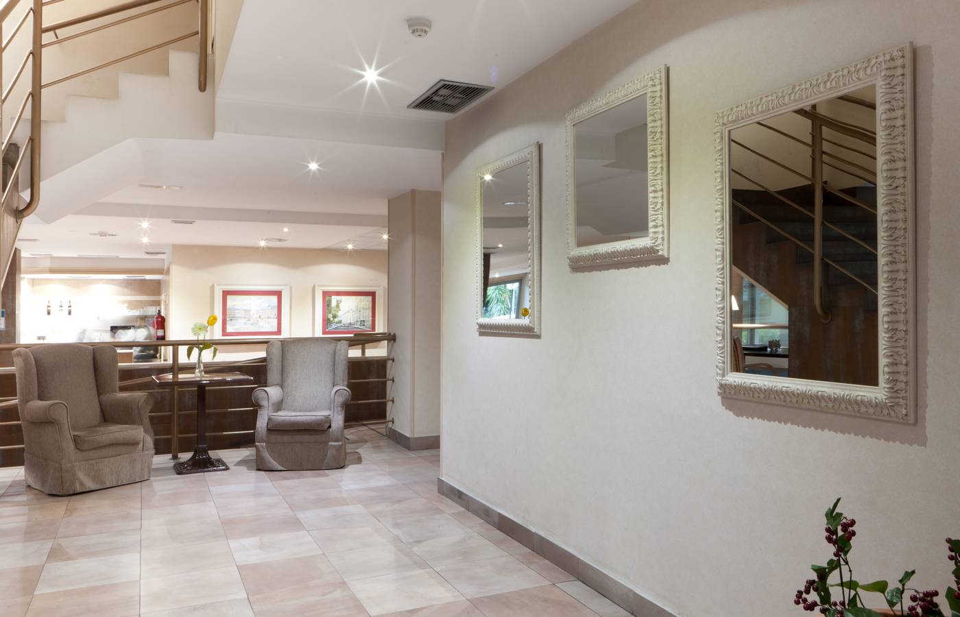 Senator-Castellana-Lobby-3