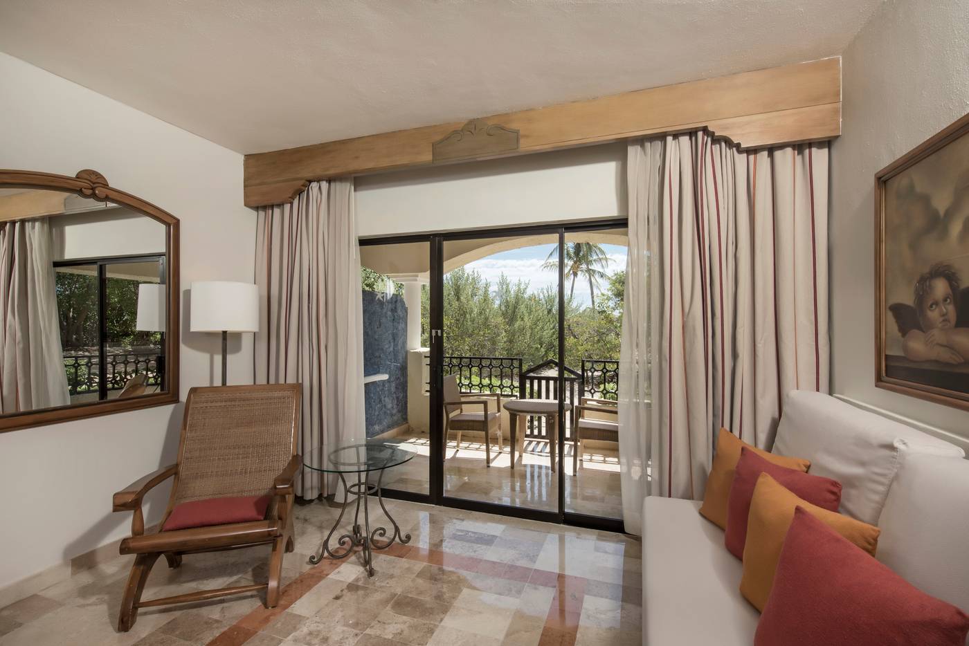 Iberostar-Waves-Paraiso-Beach-Room-39