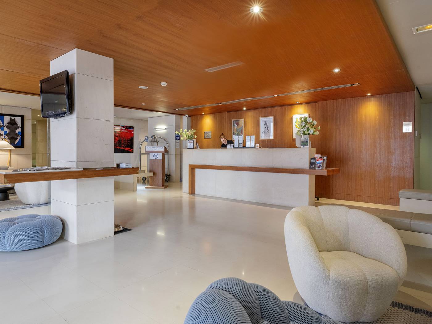 Beau-Rivage-Lobby-58