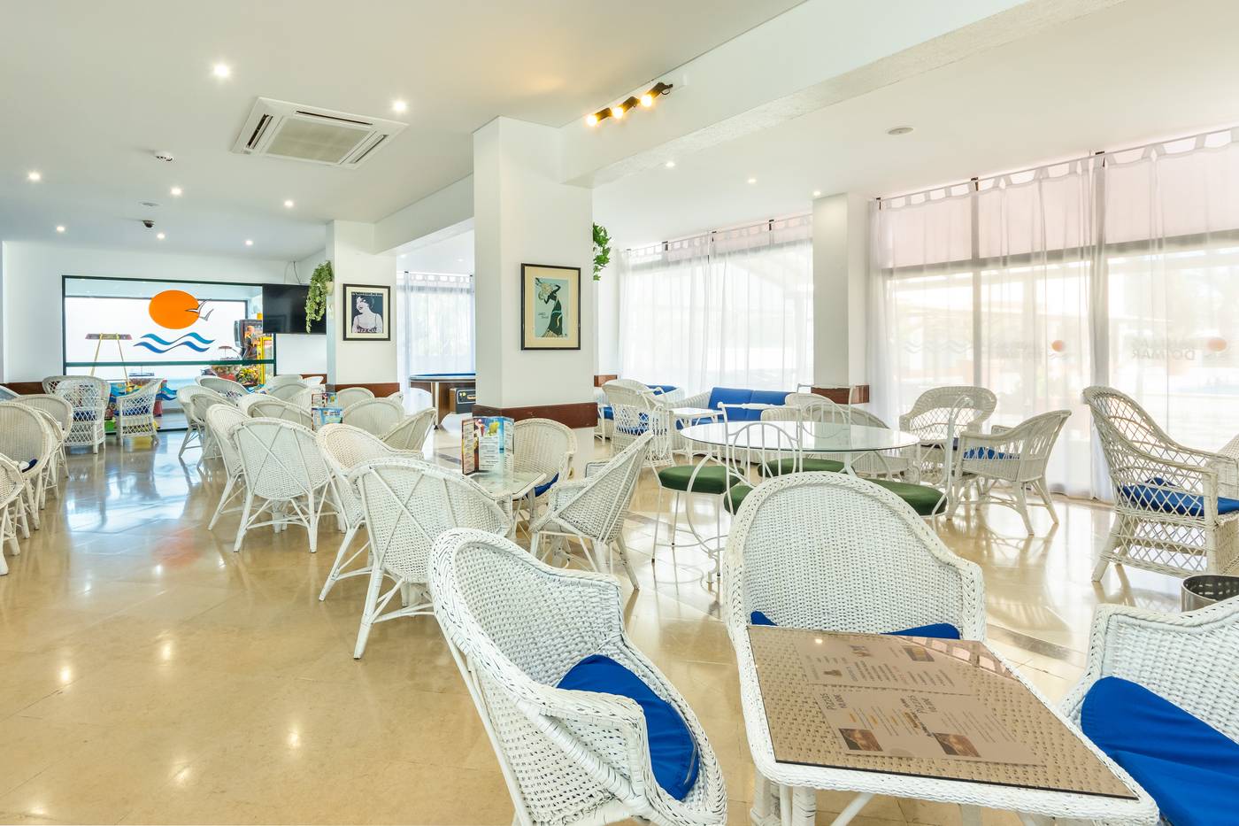 Janelas-do-Mar-Bar-49