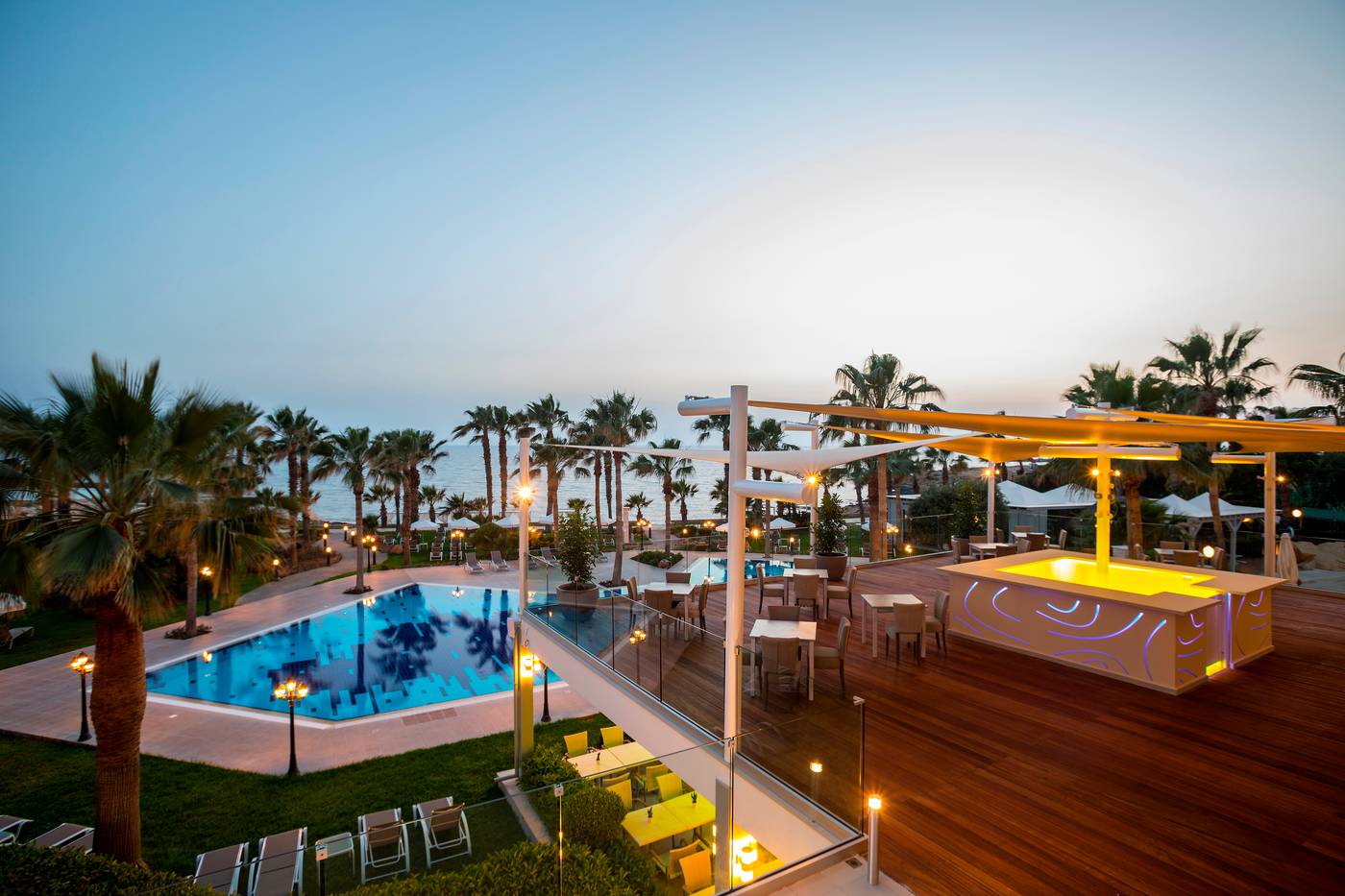 Aquamare-Beach-Hotel-and-Spa-Bar-7