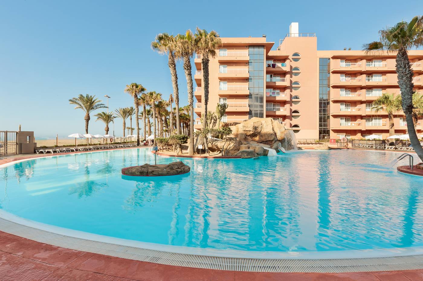 Best-Roquetas-Pool-1