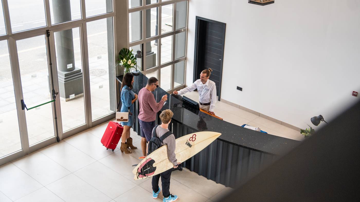 Coral-Cotillo-Beach-Lobby-57